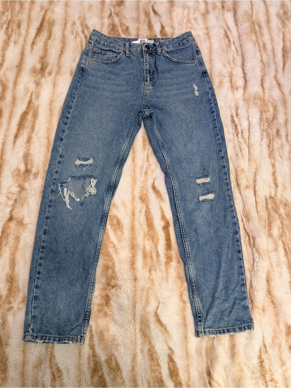 Urban Outfitters Women's Light Blue Distressed Straight Leg Jeans
